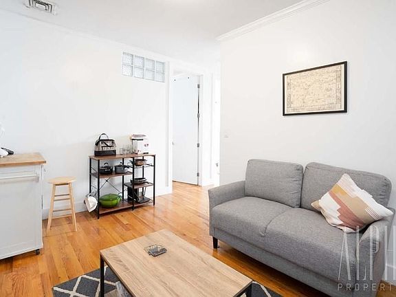 2nd image of 348 E 110th St APT 5