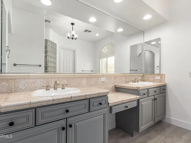 4711 E Buckboard Ct — Photo 21