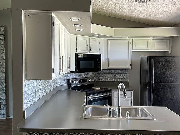 4th image of 753 Mentmore Cir