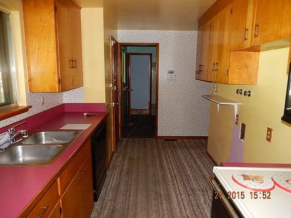 5th image of 1454 Grant St