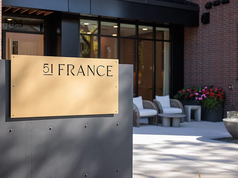 51 France — Photo 26