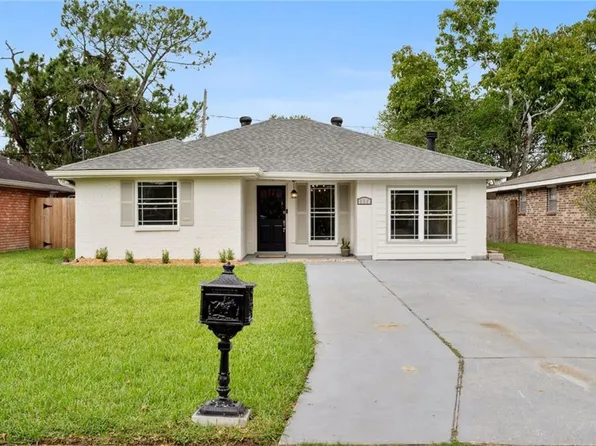 111 Janet Dr, Saint Rose, LA 70087
