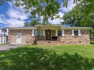 147 Little John Ln, Fyffe, AL 35971