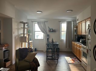 990 N 2nd St FLOOR 2, Philadelphia, PA 19123