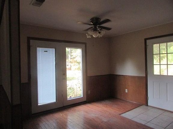 4th image of 204 Christie Rd