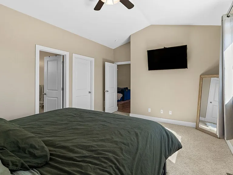 1604 Drummond Blvd — Photo 17