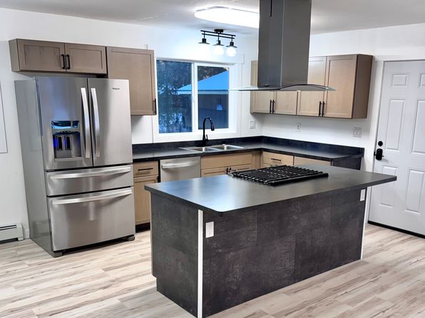 385 W Bering Ave