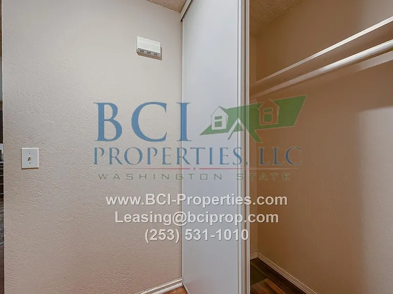 1122 Neil St NE — Photo 19