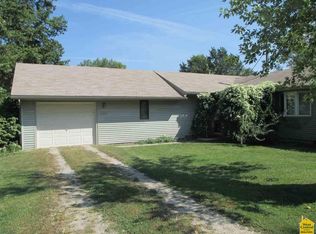 209 E Cooper St, Green Ridge, MO 65332