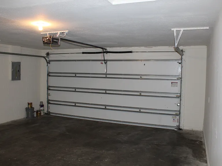 15808 Spring Crest Cir — Photo 19