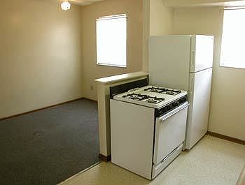 5th image of 1451 Worthington St APT F