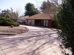 3rd image of 525 Meadow Oaks Ct