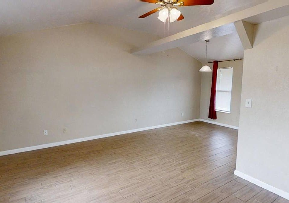 1st image of 2988 Carroll Dr
