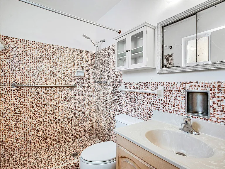 9372 Abbott Ave — Photo 13