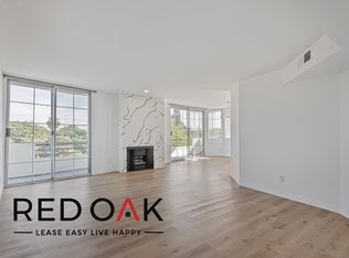 4320 S Centinela Ave APT 303, Los Angeles, CA 90066