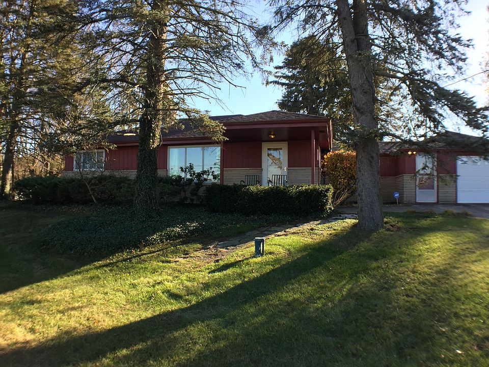 26088 Lakeview Dr. 