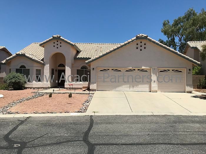 1st image of 1500 W Sunridge Dr
