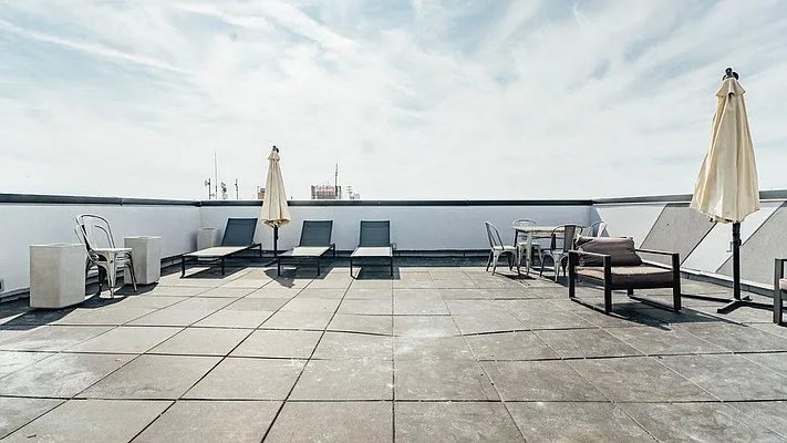 Rented by Nooklyn NYC LLC | media 62