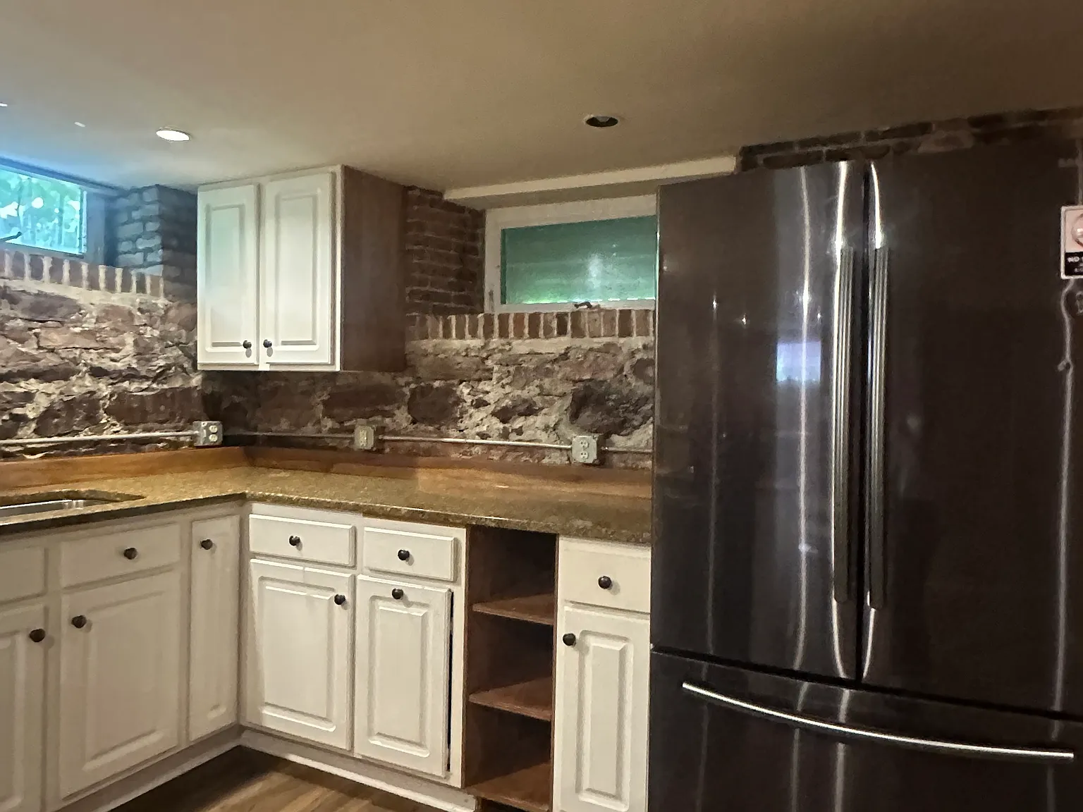 233 Pearl St — Photo 3