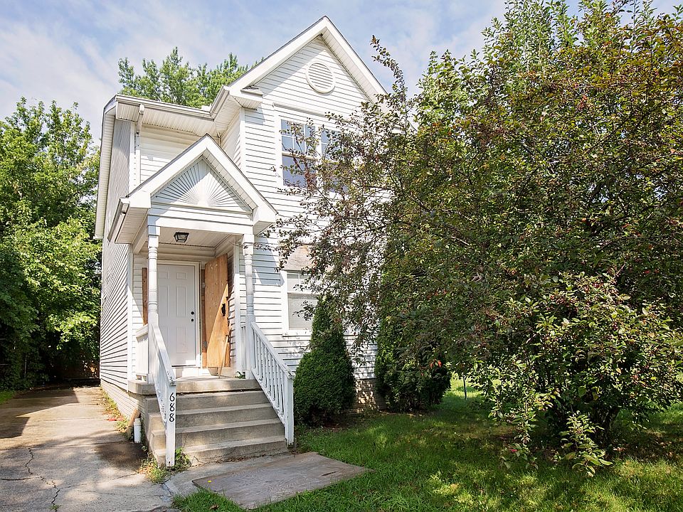 1st image of 688 E 101st St
