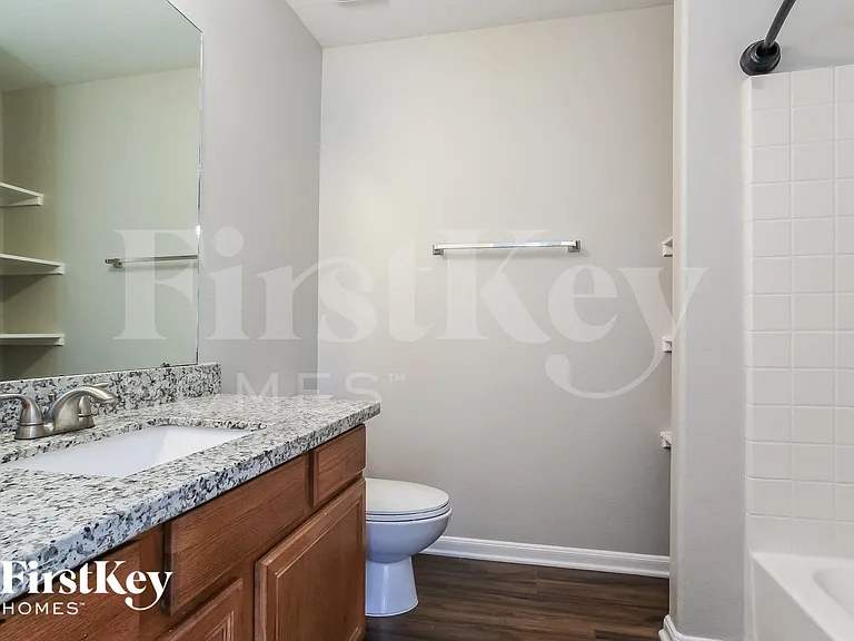 1013 Arbor Way — Photo 13