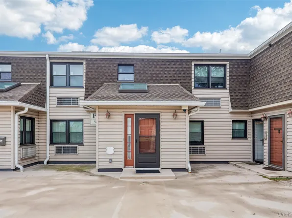 1331 Broadway #P 10/11, Hewlett, NY 11557