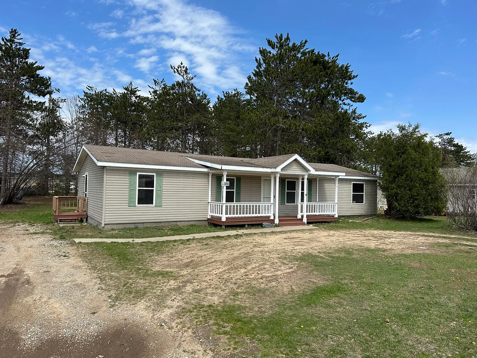1186 Shadow Ln photo 1
