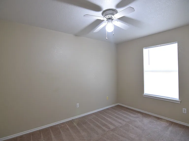 1112 Horizon Dr, Killeen — Photo 14