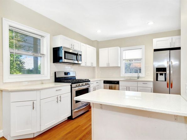 9 Winter Hill Rd