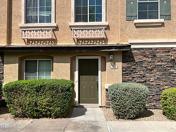 2nd image of 724 N LAGUNA Drive