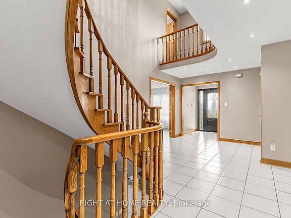 5th image of 112 Belview Ave