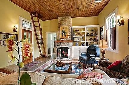 Great room w/fireplace, ladder to loft