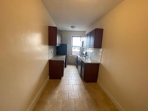 2nd image of 2801 Kennedy Blvd #C14
