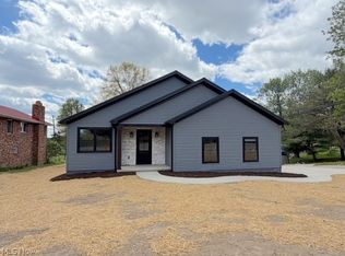 910 W Main St, Sugarcreek, OH 44681