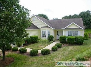 105 Greycrest Ct, Apex, NC 27539