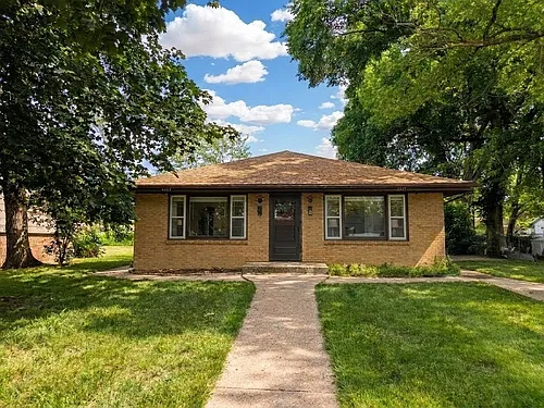 2429 Jonathan Ave Photo 1