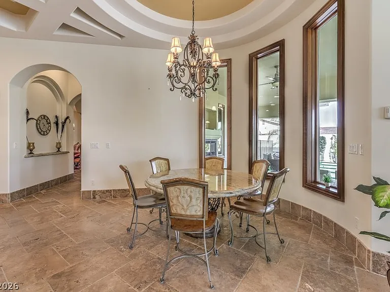 2780 El Camino Rd — Photo 32