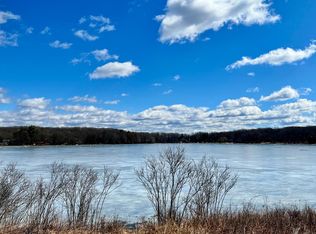 5225 Holiday Dr, Pocono Summit, PA 18346
