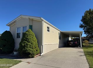 222 Pinewood Cir, Lima, OH 45804