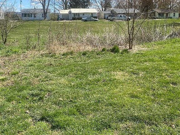 3rd image of 116 Farwell Ave