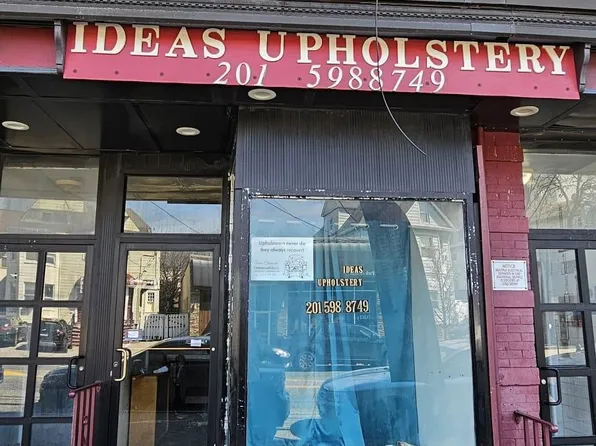 3716 Park Avenue image 1 of 10