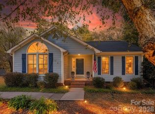 664 Tryon Pl, Gastonia, NC 28054