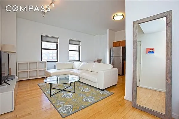 Rented by Compass | media 34