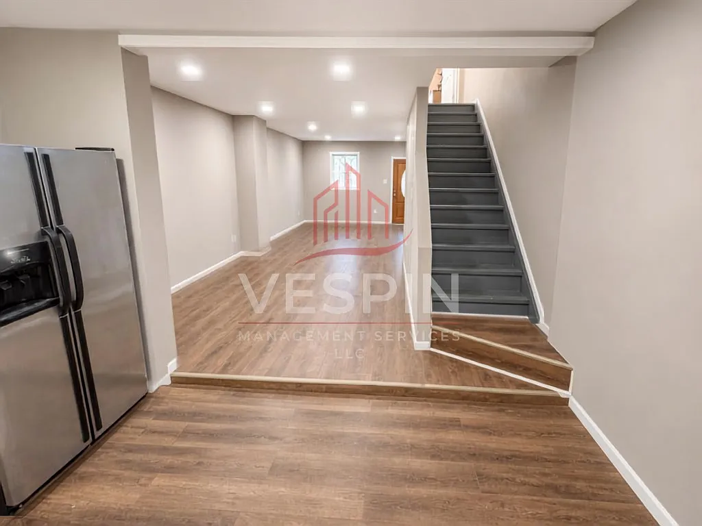 3 bed, 1036 sqft, $1,200 — Photo 4