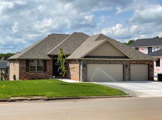 2404 E Academy St, Ozark, MO 65721