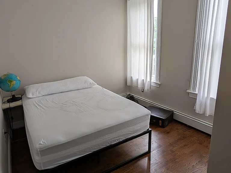 129 Arlington Ave — Photo 5
