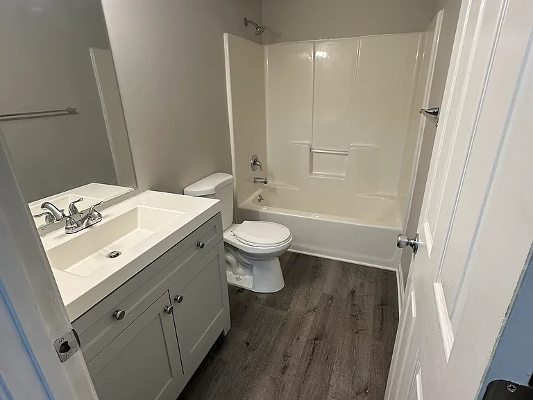 475 Raymond Rd #2 — Photo 5