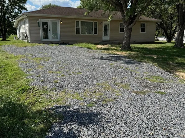 107 Dogwood St, Moorefield, WV 26836