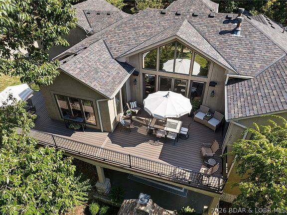 2nd image of 302 Country Ridge Dr