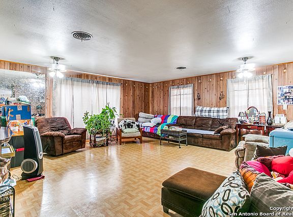 5th image of 126 Padgitt Dr